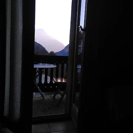 A Flanc De Montagne Le Tretien