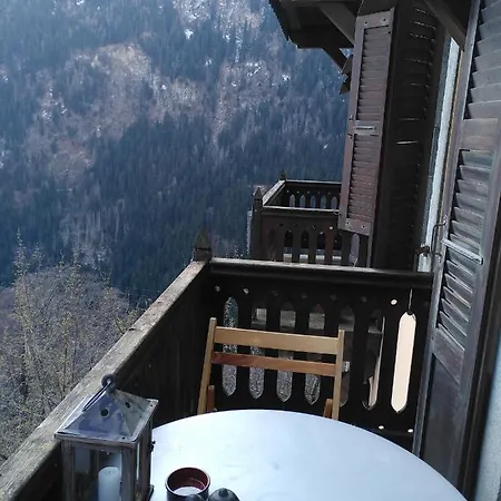 A Flanc De Montagne Apartmán *